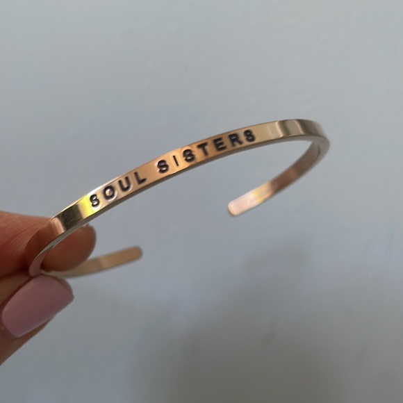 MantraBand “Soul Sisters” Bracelet Rose Gold - Picture 5 of 5